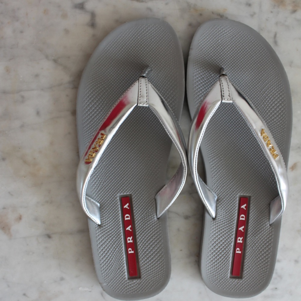 New Women’s Prada Sandals Size 7